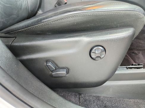 Used 2018 Jeep Grand Cherokee Limited image 41