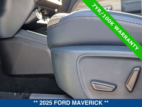 Certified 2025 Ford Maverick Lariat w/ 4K Tow Package image 27