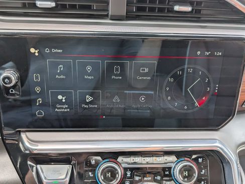 Certified 2024 GMC Sierra 3500 Denali Ultimate AWD/4WD image 32
