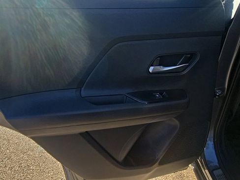 New 2026 Nissan Kicks SR image 31