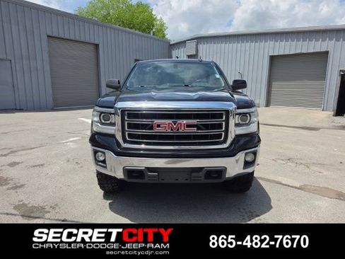 Used 2015 GMC Sierra 1500 SLE w/ SLE Value Package AWD/4WD image 2
