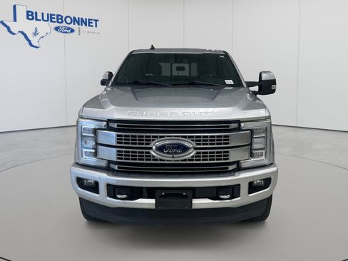 Used 2019 Ford F250 Platinum w/ Platinum Ultimate Package AWD/4WD image 2
