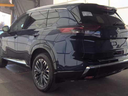 Used 2024 Nissan Rogue Platinum FWD image 5