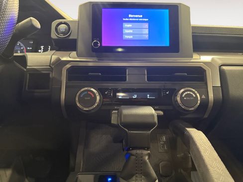 Used 2025 Toyota Tacoma SR5 image 12