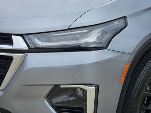 Used 2023 Chevrolet Traverse LS image 26