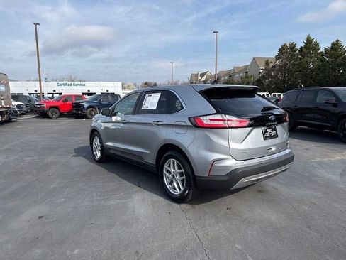 Used 2024 Ford Edge SEL AWD/4WD image 5