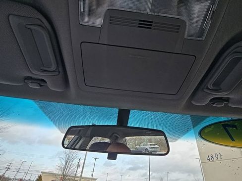 Used 2017 Toyota Camry LE image 15