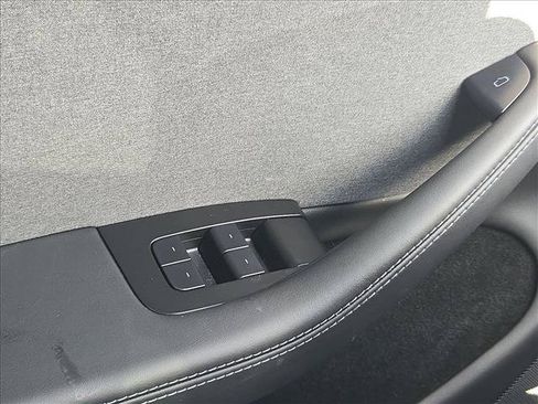 Used 2024 Tesla Model 3 Standard Range RWD image 22