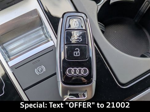 Certified 2025 Audi Q7 2.0T Premium w/ Convenience Plus Package image 38