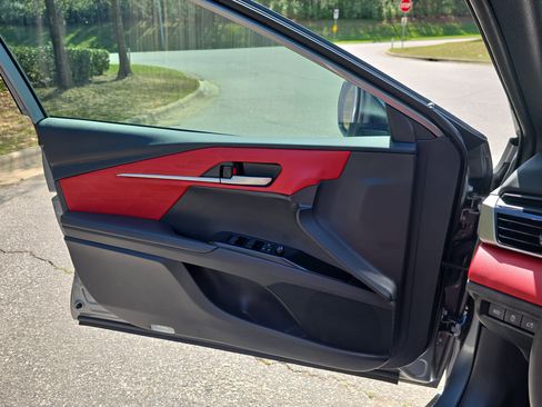 Used 2025 Toyota Camry XSE image 24