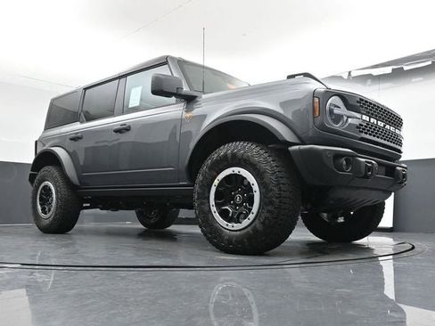 New 2026 Ford Bronco Badlands AWD/4WD image 24