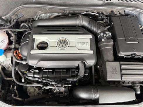 Used 2012 Volkswagen Eos Lux FWD image 33