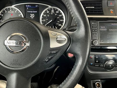 Used 2019 Nissan Sentra SV image 11