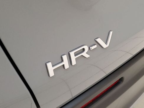 Certified 2025 Honda HR-V Sport image 20