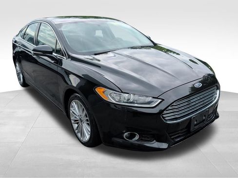 Used 2014 Ford Fusion SE w/ Equipment Group 202A FWD image 7