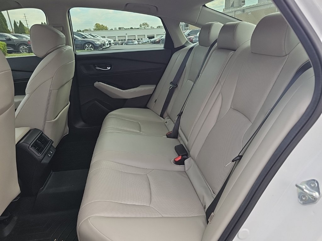 Used 2024 Honda Accord Touring image 12