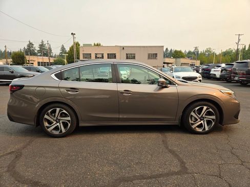 Used 2022 Subaru Legacy Limited AWD/4WD image 2