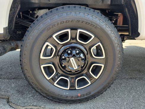 New 2025 Ford F250 Platinum image 7