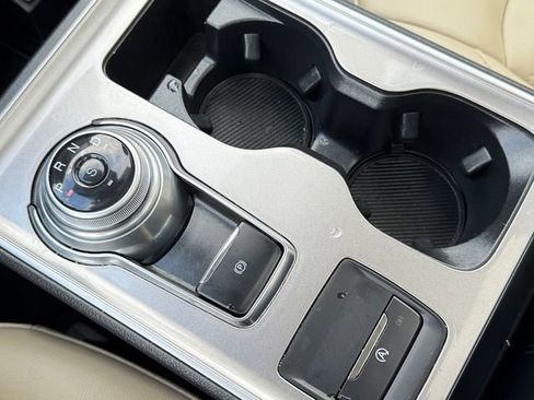 Certified 2024 Ford Edge SEL w/ Convenience Package image 14