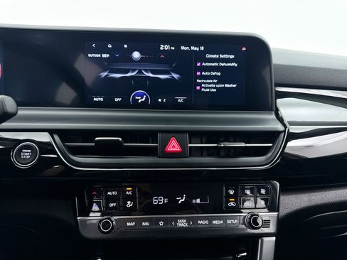 Certified 2024 Kia Seltos X-Line AWD/4WD image 25