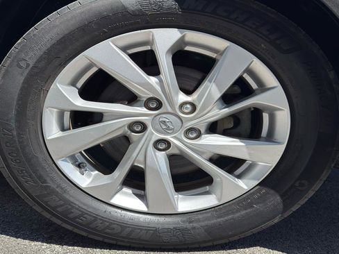 Used 2021 Hyundai Tucson SE w/ Cargo Package AWD/4WD image 18