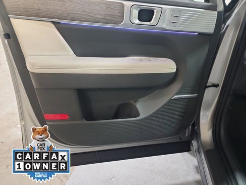 Used 2024 Hyundai Santa Fe Limited image 12