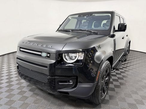 Used 2020 Land Rover Defender 110 S AWD/4WD image 3