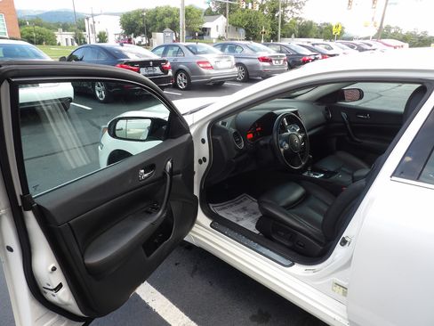 Used 2011 Nissan Maxima 3.5 SV w/ Cold Pkg image 11
