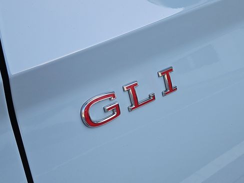 Certified 2025 Volkswagen Jetta GLI Autobahn image 6