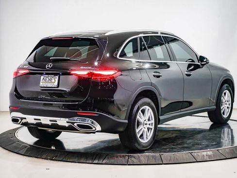 Used 2023 Mercedes-Benz GLC 300 4MATIC image 4