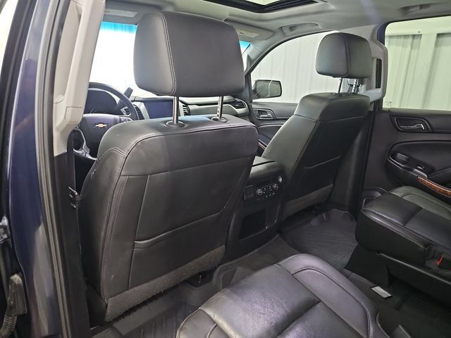 Used 2017 Chevrolet Suburban Premier AWD/4WD image 34