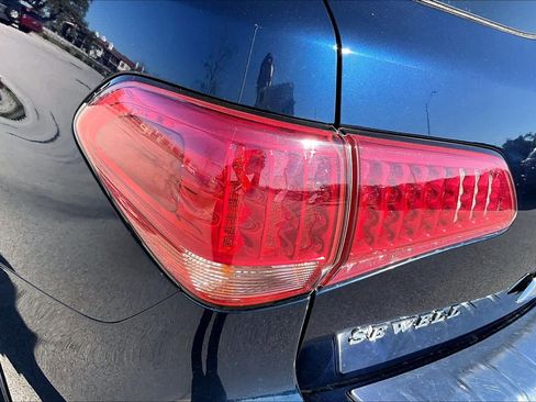 Used 2015 INFINITI QX80 Luxe w/ 22" Wheel Package image 29