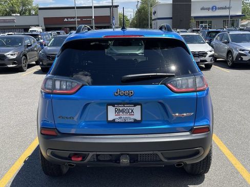 Used 2022 Jeep Cherokee Trailhawk w/ Comfort/Convenience Group AWD/4WD image 6