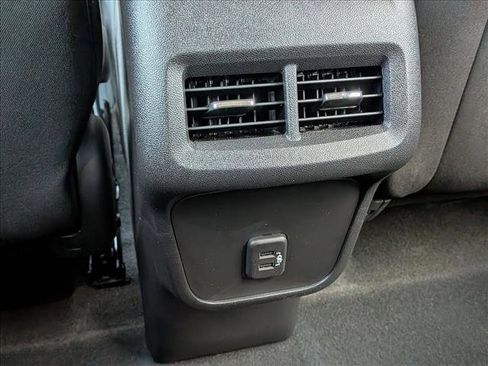 Used 2024 Chevrolet Equinox LT image 21