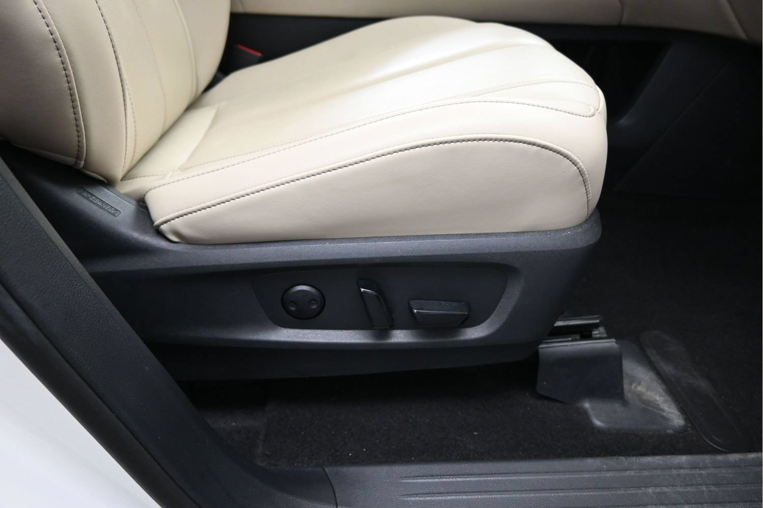 Used 2025 INFINITI QX60 Luxe FWD image 15