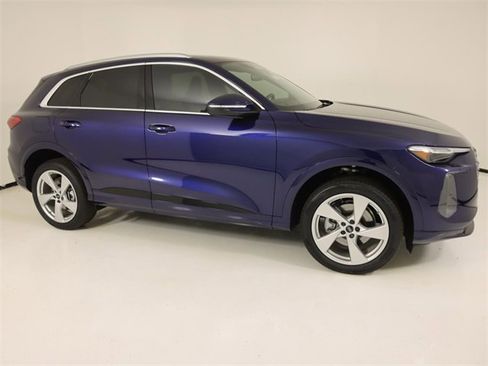 New 2025 Audi Q5 Premium Plus image 6