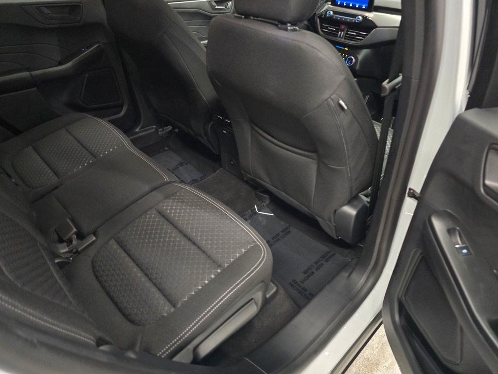 Used 2024 Ford Escape Active AWD/4WD image 28