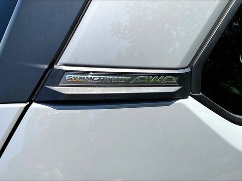 Used 2025 Subaru Forester Premium AWD/4WD image 15