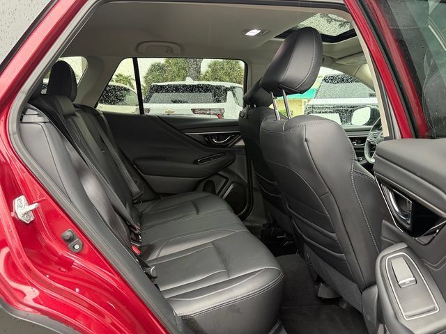 Used 2025 Subaru Outback Touring XT AWD/4WD image 17