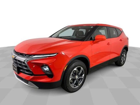 Used 2025 Chevrolet Blazer LT AWD/4WD image 4
