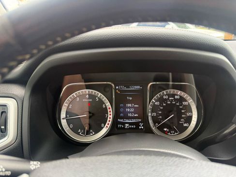 Used 2017 Nissan Titan PRO-4X AWD/4WD image 23