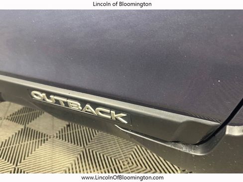 Used 2018 Subaru Outback 2.5i Premium w/ Popular Package #1 AWD/4WD image 13