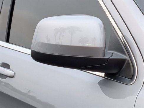 Used 2019 Jeep Grand Cherokee Laredo image 9