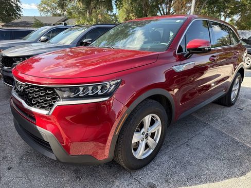 Used 2023 Kia Sorento LX FWD image 4