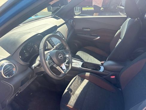 Used 2024 Nissan Kicks SR FWD image 11