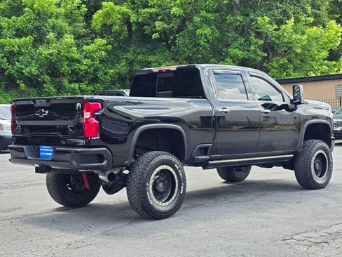 Used 2022 Chevrolet Silverado 2500 High Country w/ Technology Package AWD/4WD image 7