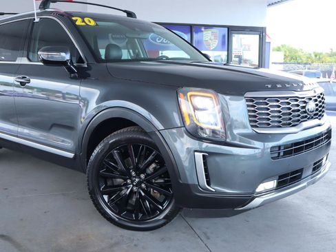 Used 2020 Kia Telluride SX w/ Towing Package FWD image 2