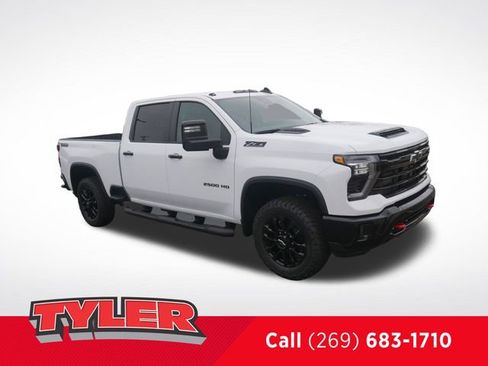 New 2026 Chevrolet Silverado 2500 LT w/ Trail Boss Package AWD/4WD image 1