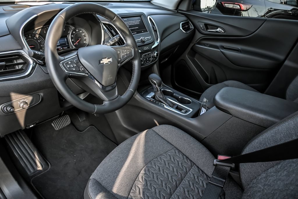 Certified 2024 Chevrolet Equinox LT FWD image 13