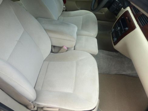 Used 2010 Chevrolet Impala LS FWD image 17
